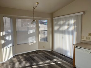 23433 N 39th Ln in Glendale, AZ - Foto de edificio - Building Photo