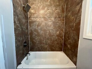 166 Wilkinson Ave in Jersey City, NJ - Foto de edificio - Building Photo