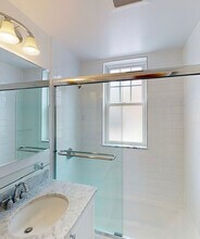 12 Harris St in Brookline, MA - Building Photo - Building Photo