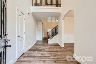 612 Peach Pl in Loganville, GA - Foto de edificio - Building Photo