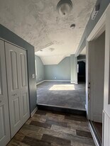 825 Grand Ave, Unit Upper in Racine, WI - Building Photo