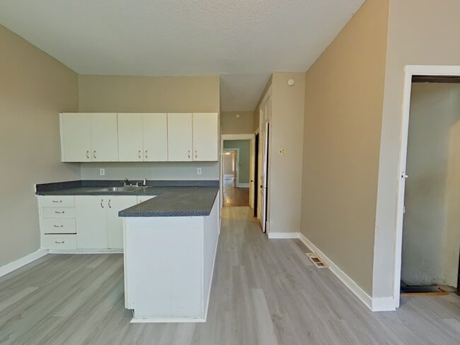 property at 2711 Keokuk St