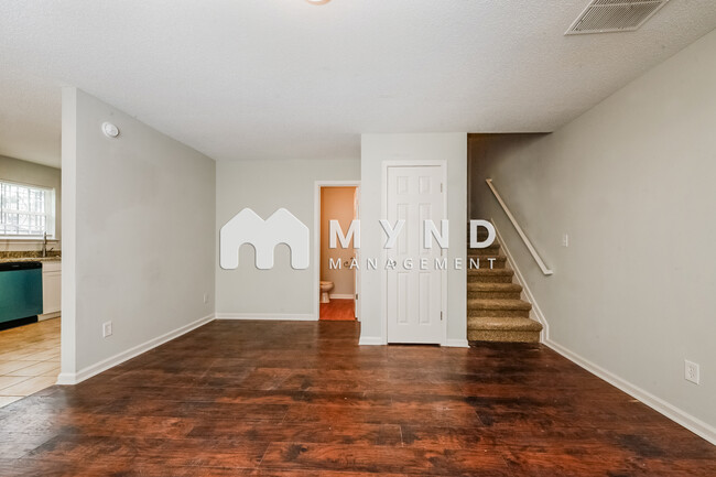 1211 Brookstone Rd in Atlanta, GA - Building Photo - Building Photo