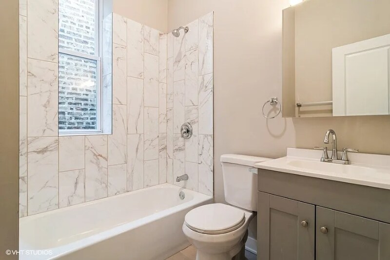 3035 W Flournoy St in Chicago, IL - Building Photo