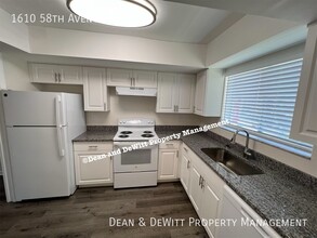 1610 58th Ave S in St. Petersburg, FL - Building Photo - Building Photo