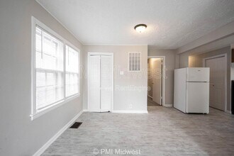 270 S Lasalle St in Indianapolis, IN - Foto de edificio - Building Photo