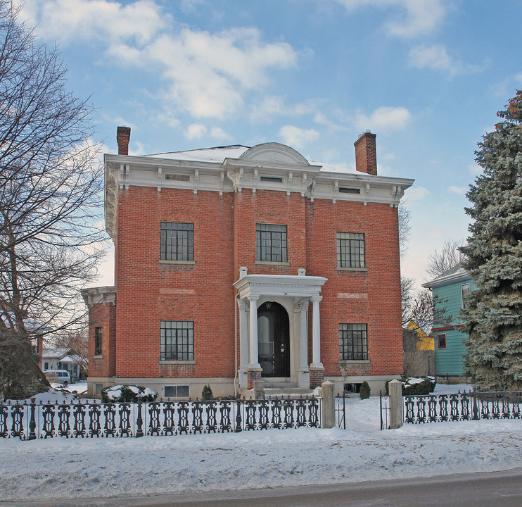 35 Linden Ave in Dayton, OH - Building Photo