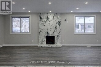 131 Camelia Ave in Ottawa, ON - Building Photo - Building Photo