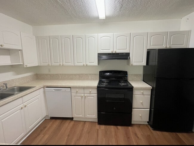 14830 Naranja Lakes Blvd, Unit 2Q in Homestead, FL - Building Photo - Building Photo