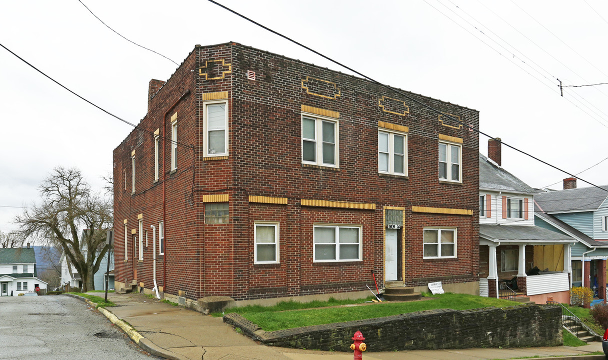 3024 Jenny Lind St in McKeesport, PA - Building Photo