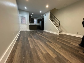 902 S Yewdall St in Philadelphia, PA - Building Photo - Building Photo