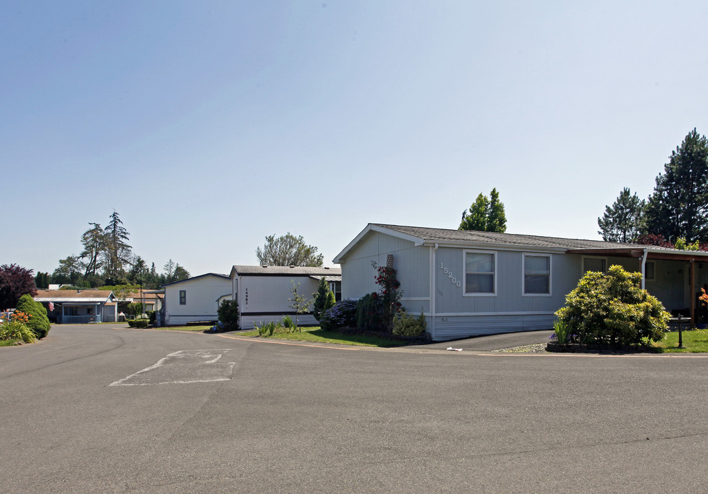 Indian Bluff Mobile Home Park in Clackamas, OR - Building Photo