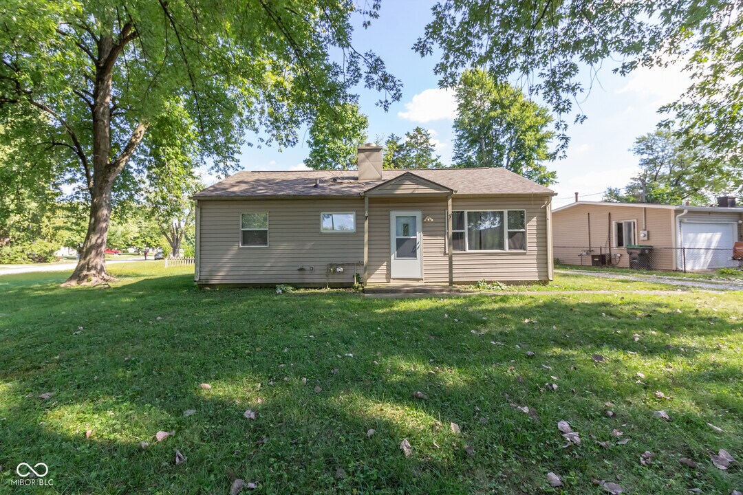 19 Lynwood Dr in New Whiteland, IN - Building Photo