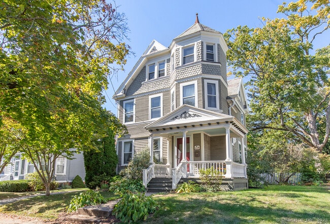 property at 218 Alden Ave