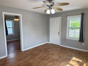 1009 Druid Rd in Clearwater, FL - Building Photo - Building Photo