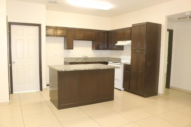 3118 Garfield St in Laredo, TX - Building Photo - Building Photo