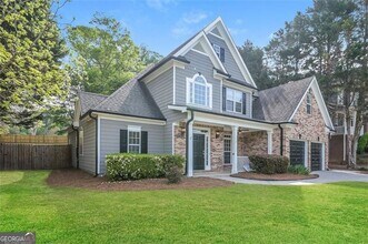 5805 Lake Windsor Pkwy in Buford, GA - Building Photo - Building Photo