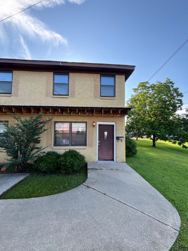 property at 108 Roosevelt Ave