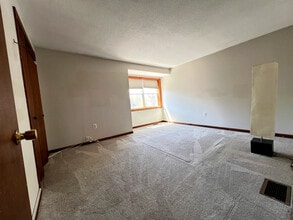 80 Smith St in Lowell, MA - Building Photo - Building Photo