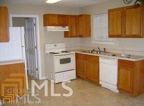 1214 Pinedale Cir NW in Conyers, GA - Building Photo - Building Photo