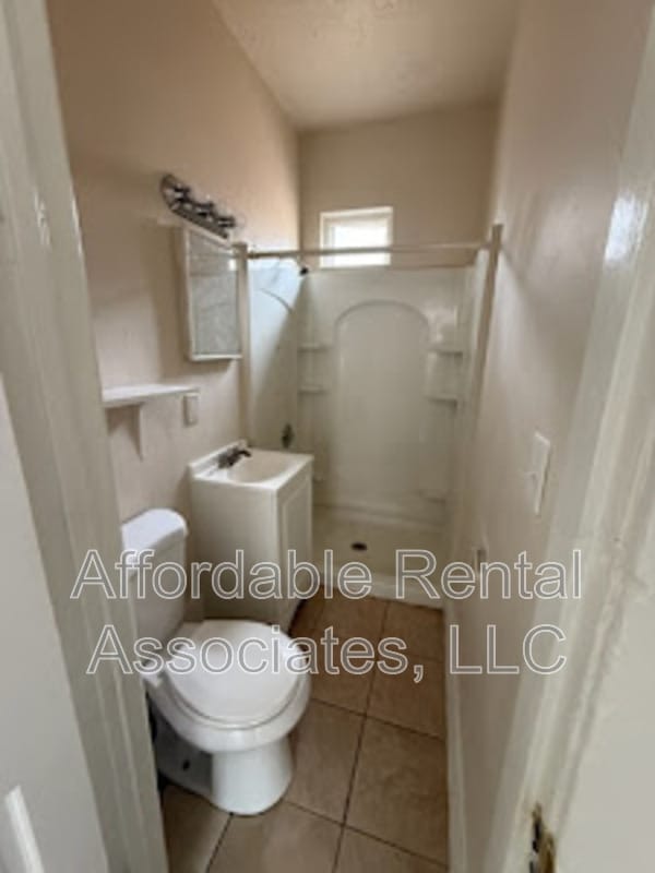 property at 505 W Maple St