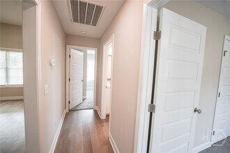 336 Tallulah Bend in Ellabell, GA - Building Photo - Building Photo