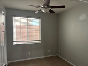 5774 Blackbirch St in Las Vegas, NV - Building Photo - Building Photo