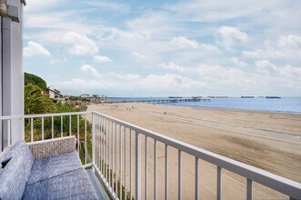 16 S 36th Pl in Long Beach, CA - Building Photo - Building Photo