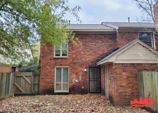 6279 Kirby Downs Dr in Memphis, TN - Building Photo - Building Photo