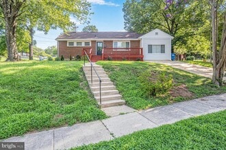 3906 Ronson Dr in Alexandria, VA - Building Photo - Building Photo