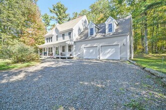 49 Hydeville Rd in Stafford, CT - Building Photo - Building Photo