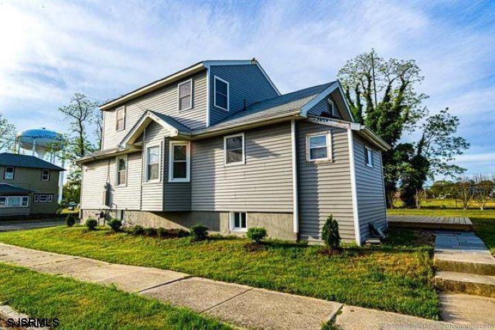 582 2nd St in Somers Point, NJ - Building Photo