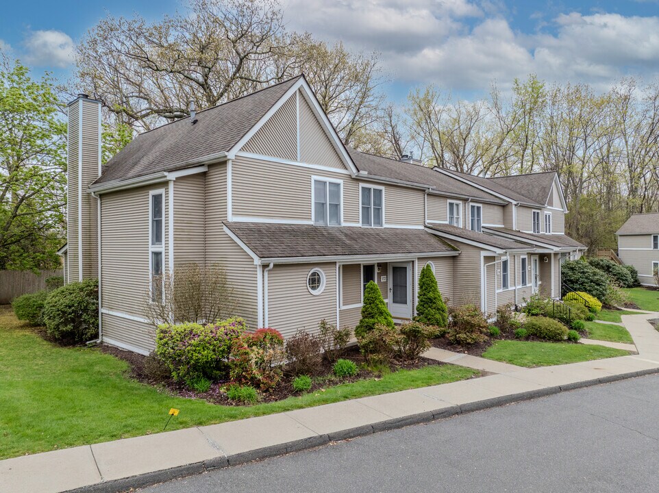 Park Place in Chicopee, MA - Building Photo