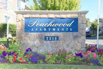 Welcome to Peachwood Apartments in Fairfield, CA - Building Photo - Building Photo