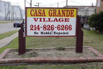 Casa Grande Villas in Dallas, TX - Building Photo - Building Photo