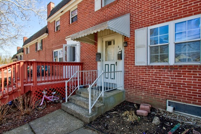 property at 824 Wabank St