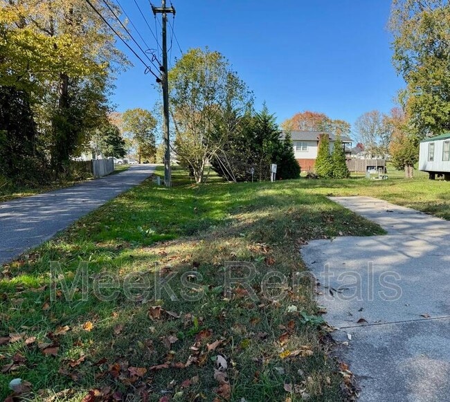 9 Riddle MHP in Teays Valley, WV - Building Photo - Building Photo