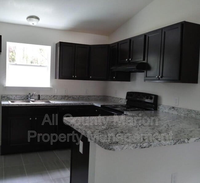 5933 NW 59th Ct in Ocala, FL - Building Photo - Building Photo