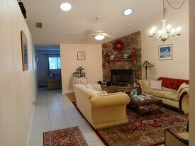 86 Oxbow Trl in Ormond Beach, FL - Building Photo