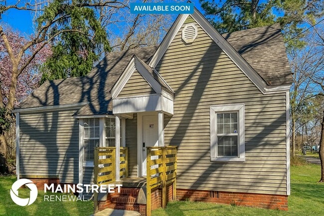 property at 125 Inglenook Dr