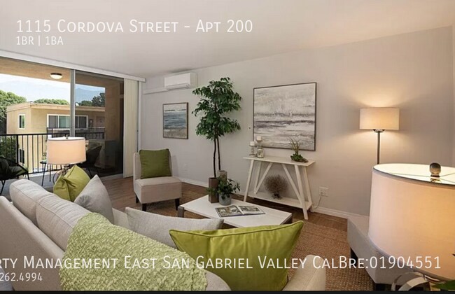 1115 Cordova St-Unit -Apt 200 in Pasadena, CA - Building Photo - Building Photo