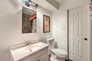 7645 E Quincy Ave in Denver, CO - Building Photo