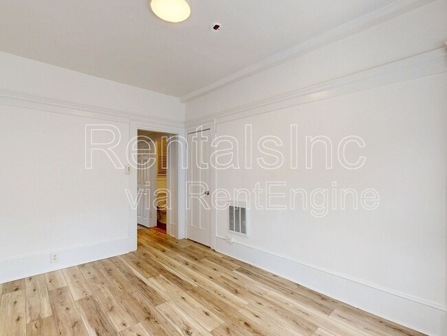 property at 1049 Post St