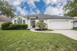 13607 Capistrano Dr S in Jacksonville, FL - Building Photo