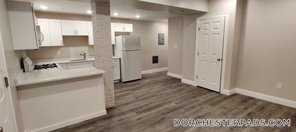 34 Hartwell St in Boston, MA - Building Photo - Building Photo