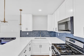 526 Olive St in Bakersfield, CA - Building Photo - Building Photo