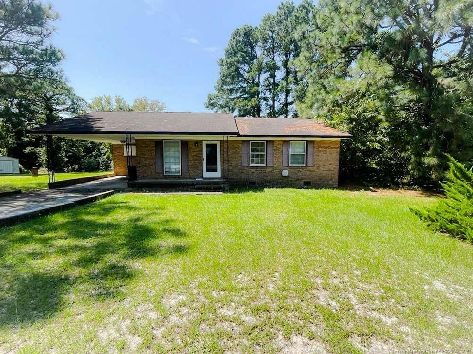3318 Teakwood Dr in Hope Mills, NC - Building Photo