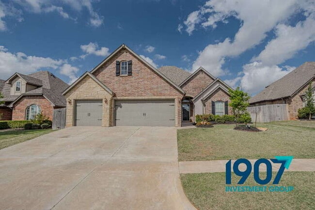 1013 Samantha Ln in Moore, OK - Building Photo - Building Photo