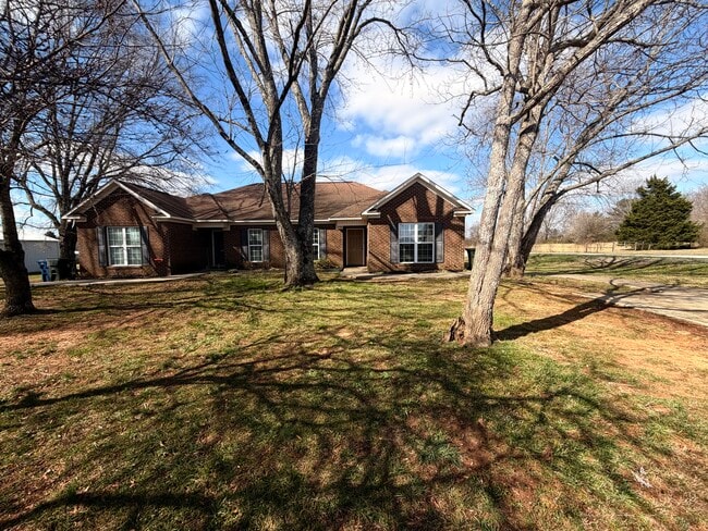 property at 452 Banyon Rd