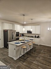 378 Sandy Creek Dr in Covington, GA - Building Photo - Building Photo